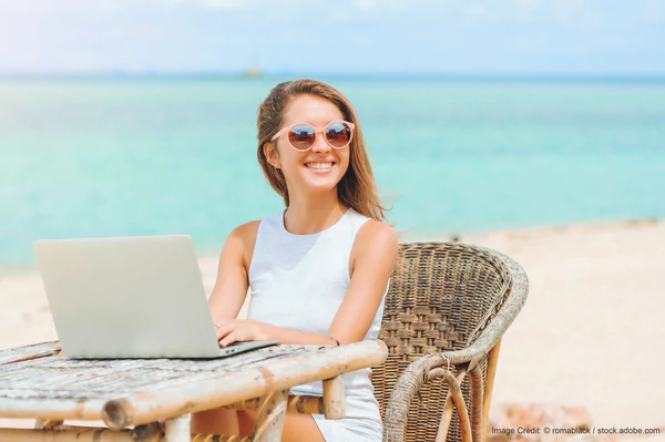 digital nomad woman beach